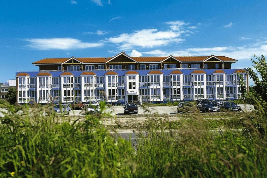 Apartment In Cuxhaven With A Shared Pool Extérieur photo