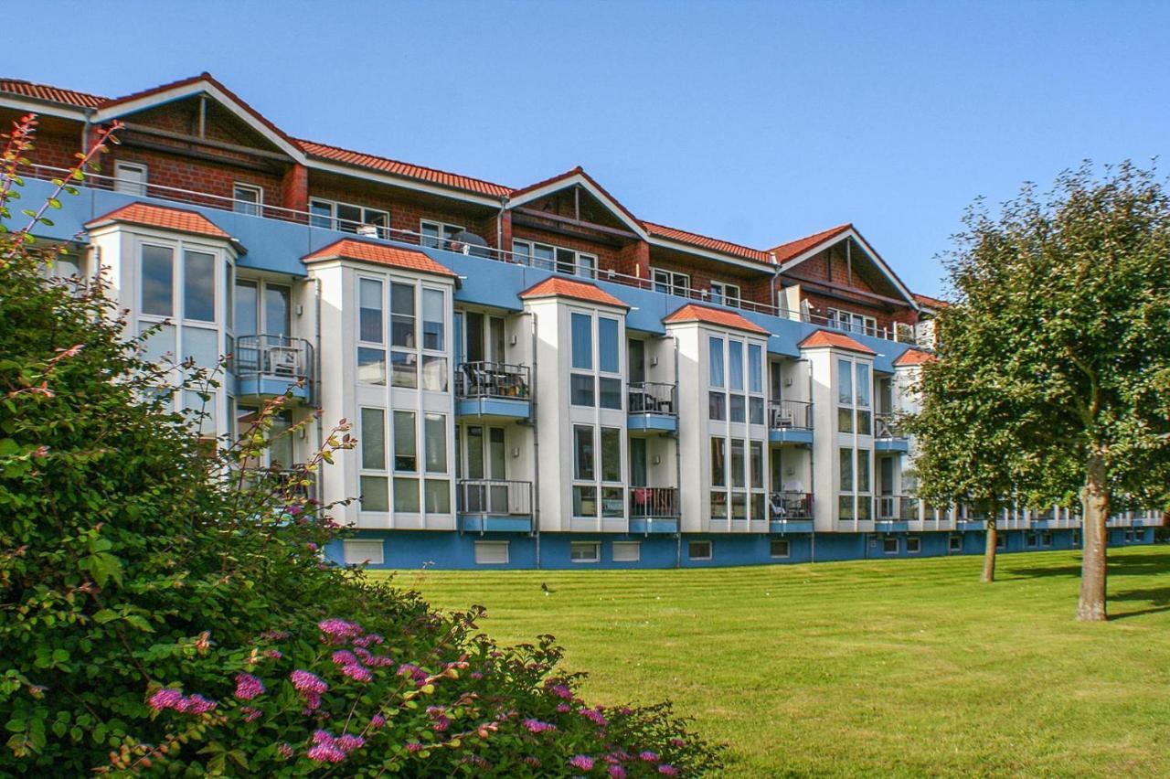 Apartment In Cuxhaven With A Shared Pool Extérieur photo